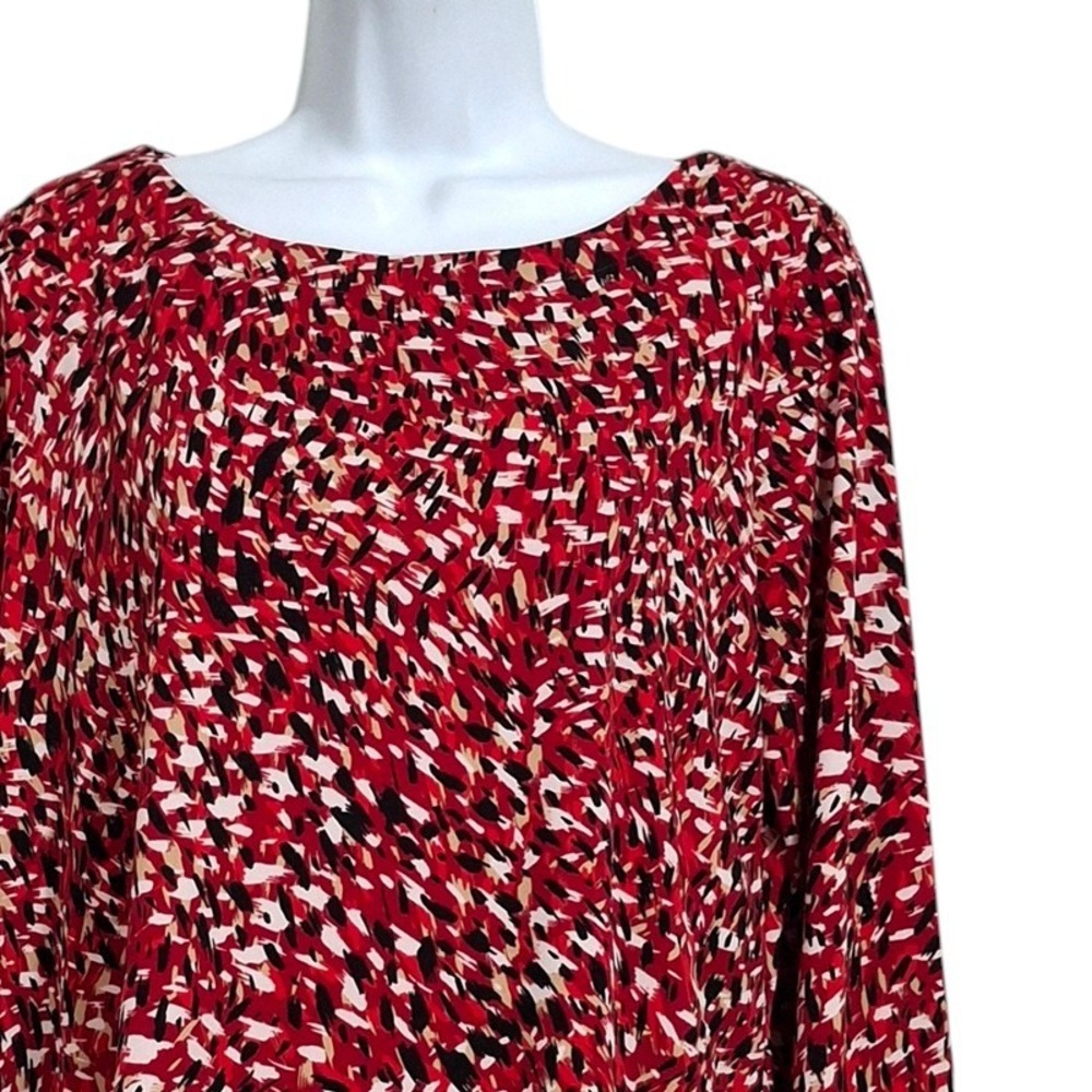 Susan Graver Womens Tunic Top Medium Red Multi Abstract Liquid Knit Modern Core